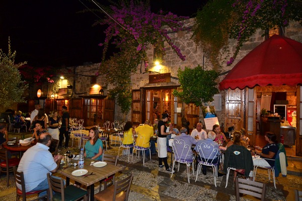 Edde Yard on Saturday Night